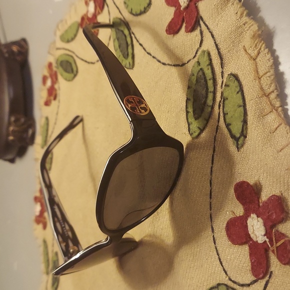 Tory Burch Sunglasses - Picture 11 of 12
